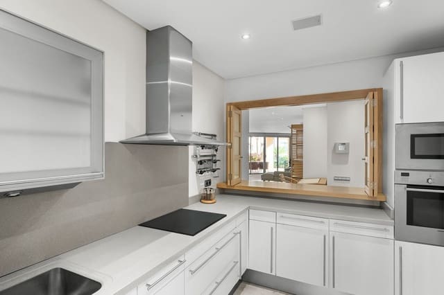 2 slaapkamer Appartement te koop in La Carolina - Guadalpín, Marbella met zwembad - € 1.080.000 (Ref: 9527986)