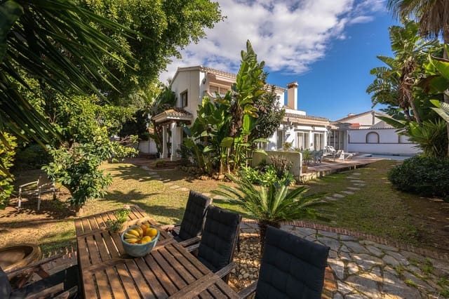 5 sovrum Villa till salu i Marbesa, Marbella med pool - 1 290 000 € (Ref: 9527988)