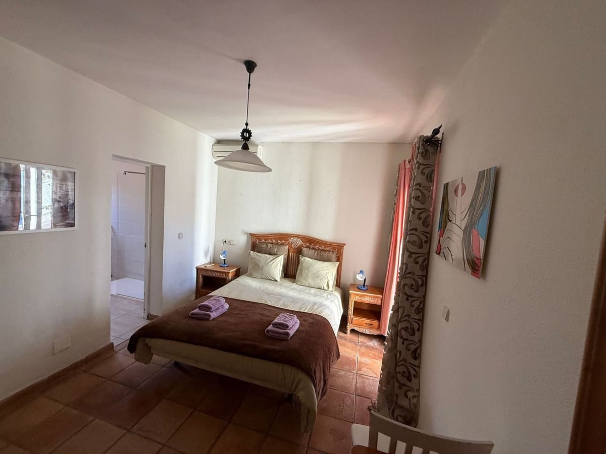 5 sovrum Villa till salu i Marbesa med pool - 1 290 000 € (Ref: 9527988)