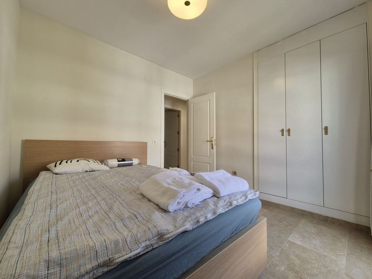 3 soveværelse Lejlighed til salg i Golden Mile med swimmingpool - € 498.000 (Ref: 9527989)