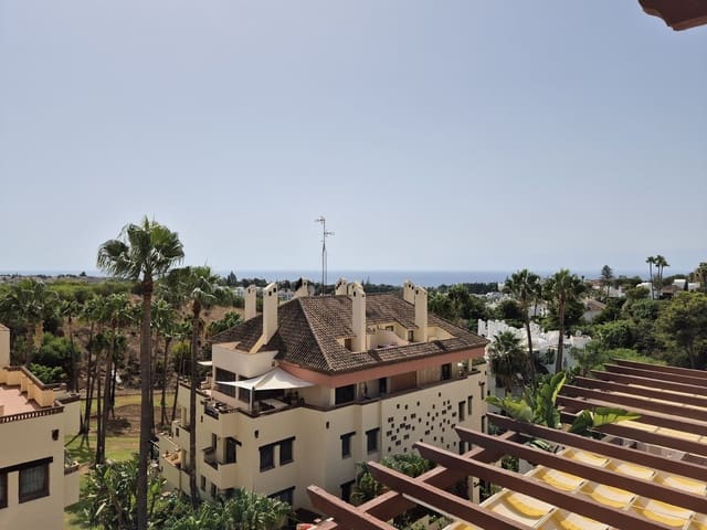 3 soveværelse Lejlighed til salg i Lomas De Marbella, Marbella med swimmingpool - € 498.000 (Ref: 9527989)