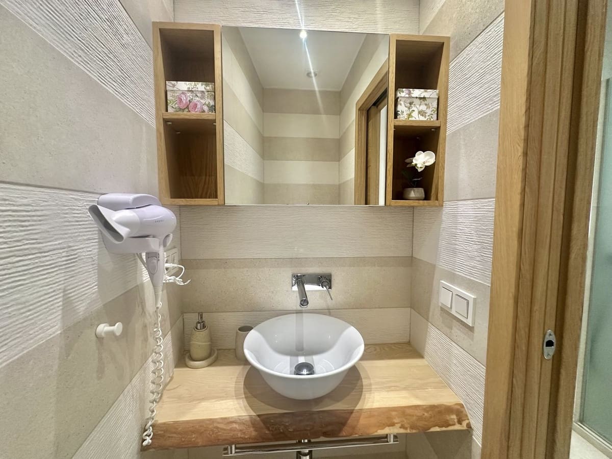 2 bedroom Townhouse for sale in Marbella - € 590,000 (Ref: 9534032)