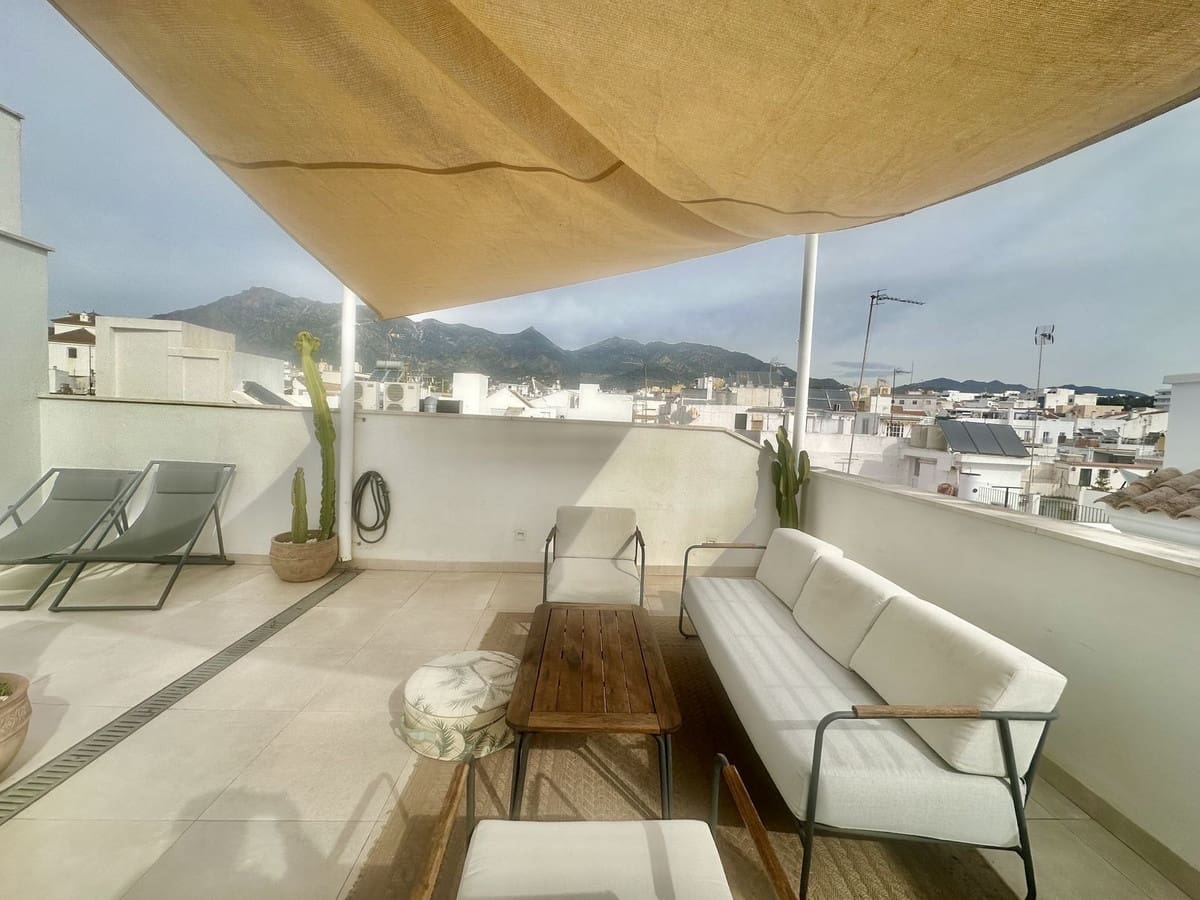 2 bedroom Townhouse for sale in Marbella - € 590,000 (Ref: 9534032)