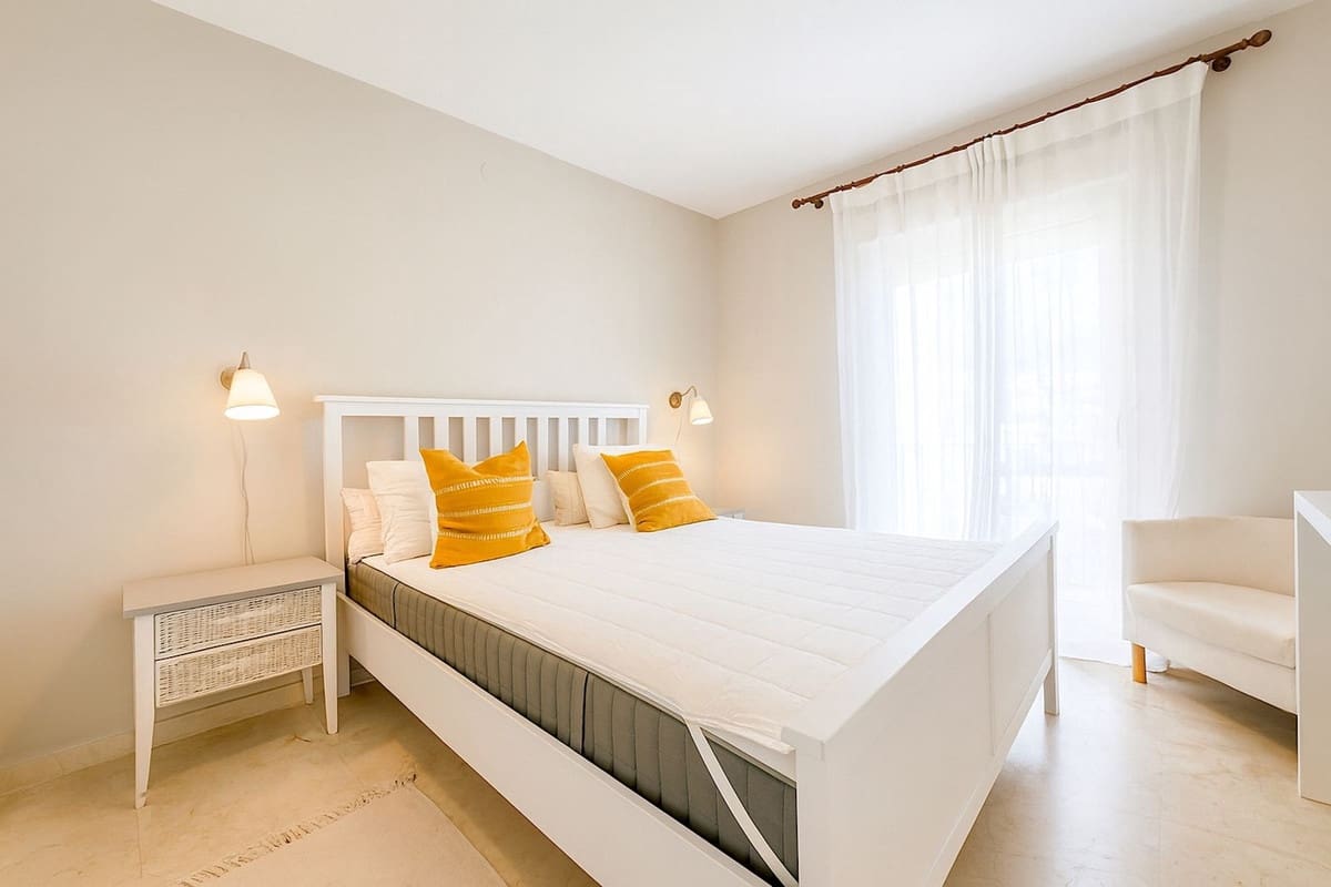 3 soverom Hus til salgs i Estepona med svømmebasseng - € 785 000 (Ref: 9534033)