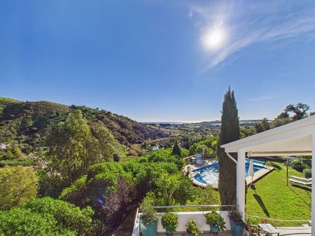 4 soverom Villa til salgs i Parque Central, Estepona med svømmebasseng - € 1 195 000 (Ref: 9534035)