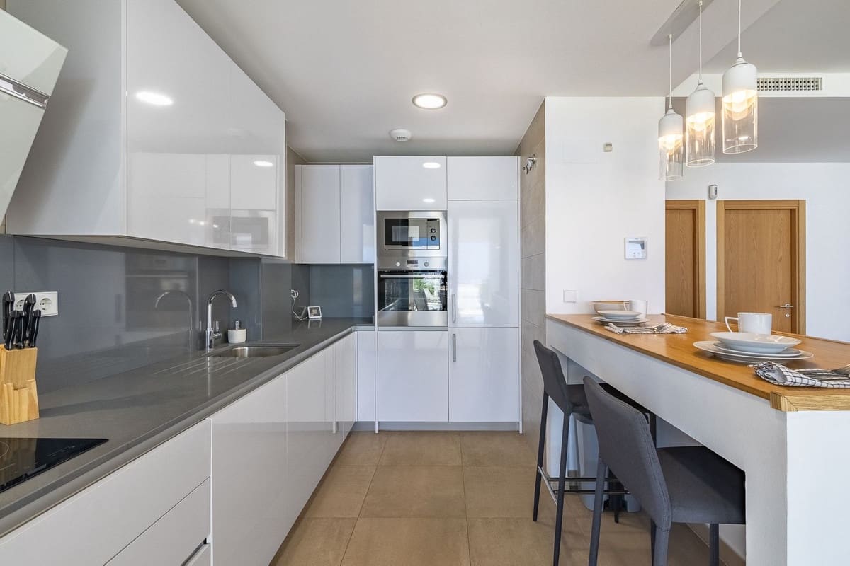 4 chambre Villa/Maison à vendre à Manilva avec piscine - 1 150 000 € (Ref: 9534037)