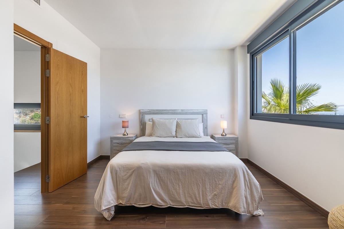 4 chambre Villa/Maison à vendre à Manilva avec piscine - 1 150 000 € (Ref: 9534037)