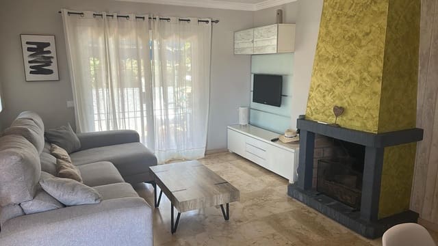 2 quarto Casa em Banda para venda em Parque Central, Estepona com piscina - 345 000 € (Ref: 9534038)