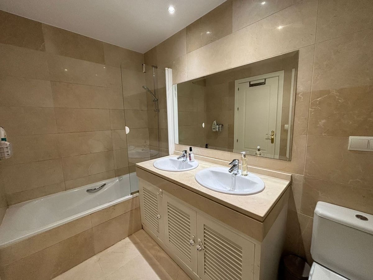 Apartamento de 3 habitaciones en Los Arqueros en venta con piscina - 480.000 € (Ref: 9534042)