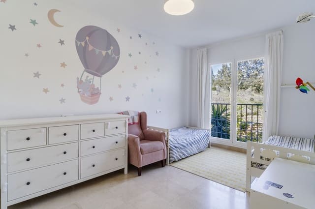 3 sovrum Lägenhet till salu i Los Arqueros, Benahavís med pool - 470 000 € (Ref: 9534042)