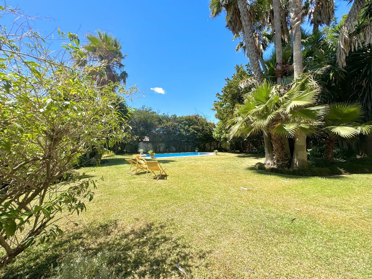 6 makuuhuone Huvila myytävänä paikassa San Pedro de Alcantara mukana uima-altaan - 2 400 000 € (Ref: 9541726)