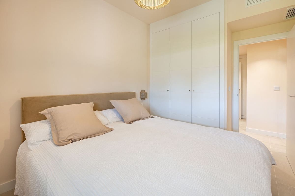 2 quarto Apartamento para venda em Estepona com piscina - 460 000 € (Ref: 9551962)