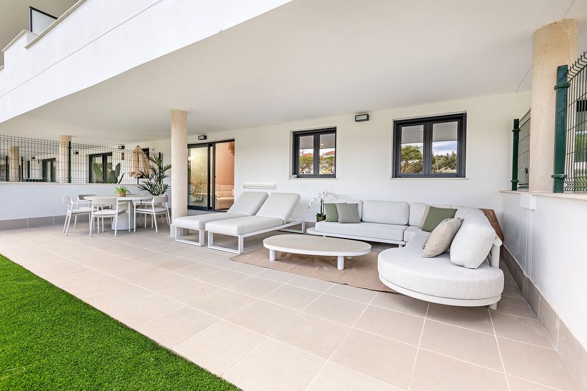 2 quarto Apartamento para venda em Estepona com piscina - 460 000 € (Ref: 9551962)