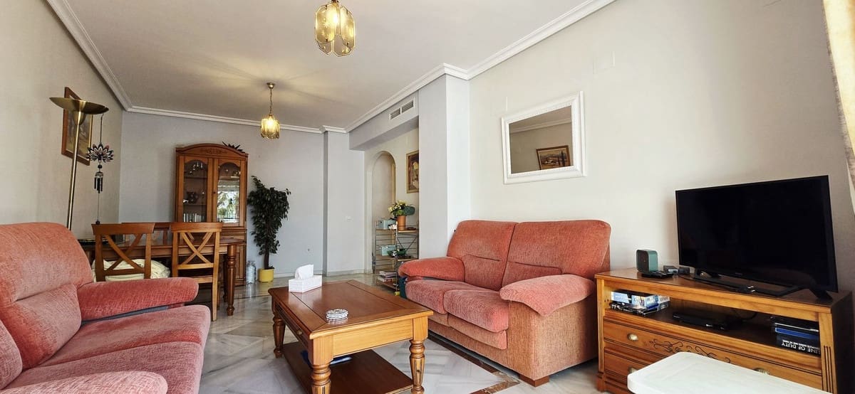 2 quarto Apartamento para venda em Nueva Andalucia com piscina - 450 000 € (Ref: 9551964)