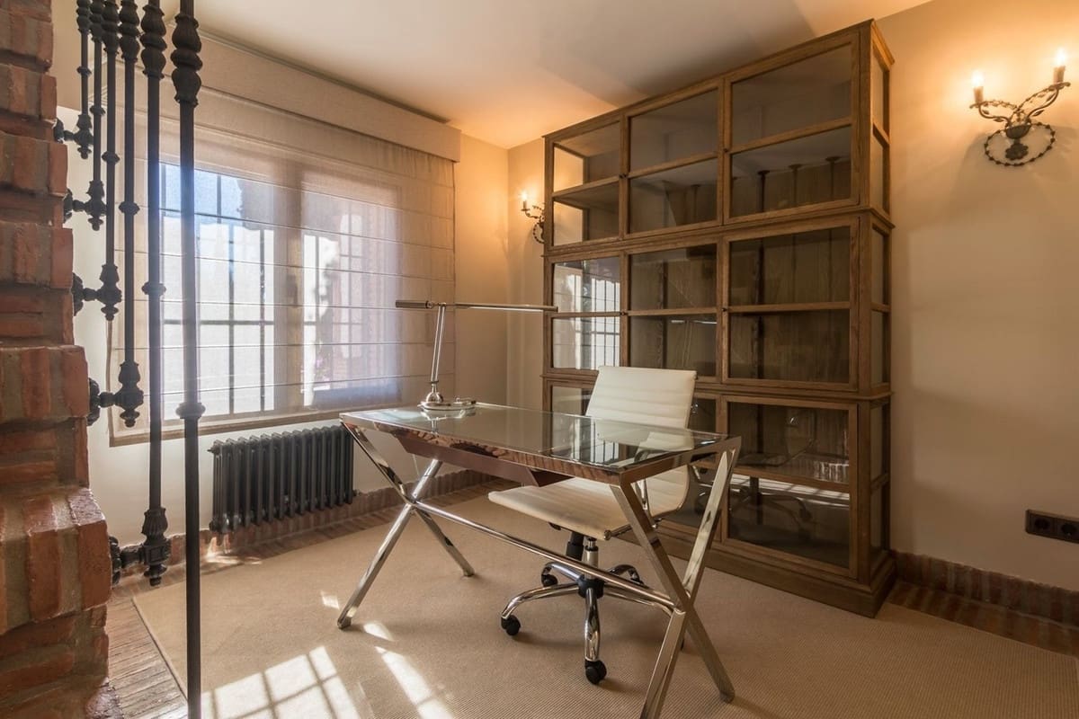 4 slaapkamer Villa te koop in Costabella - € 2.495.000 (Ref: 9551965)