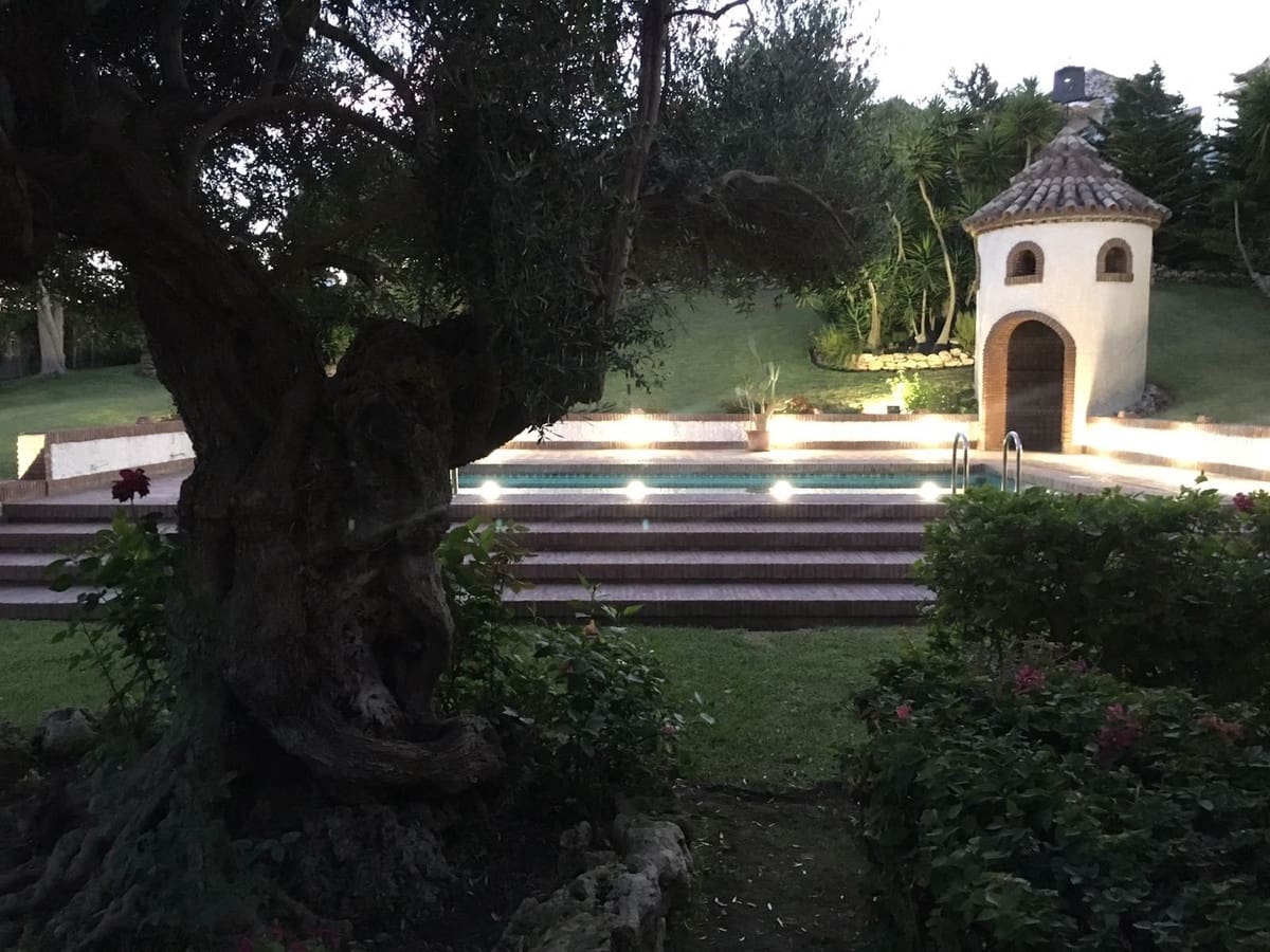 4 slaapkamer Villa te koop in Costabella - € 2.495.000 (Ref: 9551965)