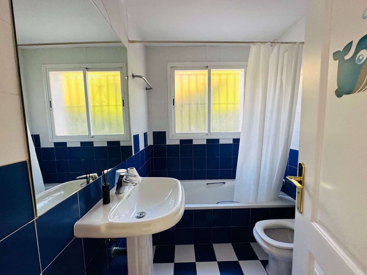 5 chambre Villa/Maison à vendre à Nueva Andalucia avec piscine - 1 575 000 € (Ref: 9556138)