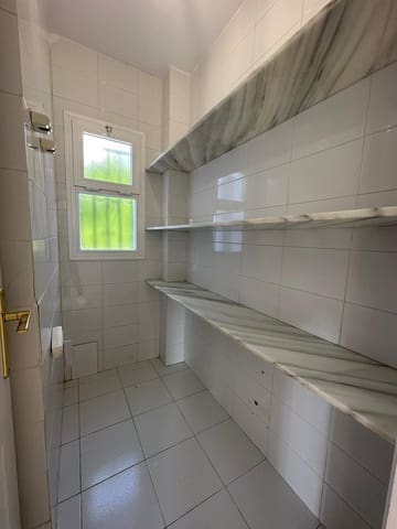 5 chambre Villa/Maison à vendre à Puerto Banus, Marbella avec piscine - 1 575 000 € (Ref: 9556138)