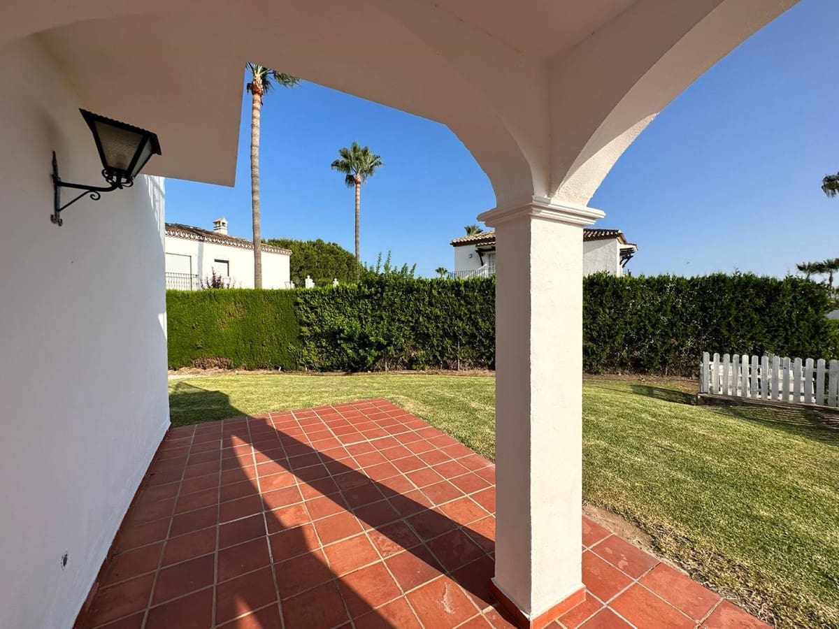 5 chambre Villa/Maison à vendre à Nueva Andalucia avec piscine - 1 575 000 € (Ref: 9556138)