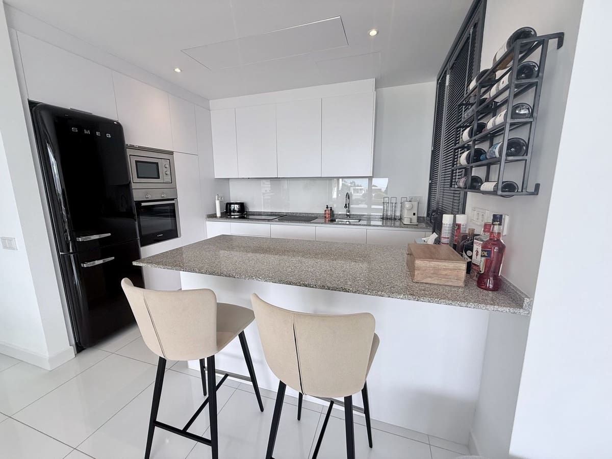 3 soveværelse Lejlighed til salg i Benahavis med swimmingpool - € 850.000 (Ref: 9556142)