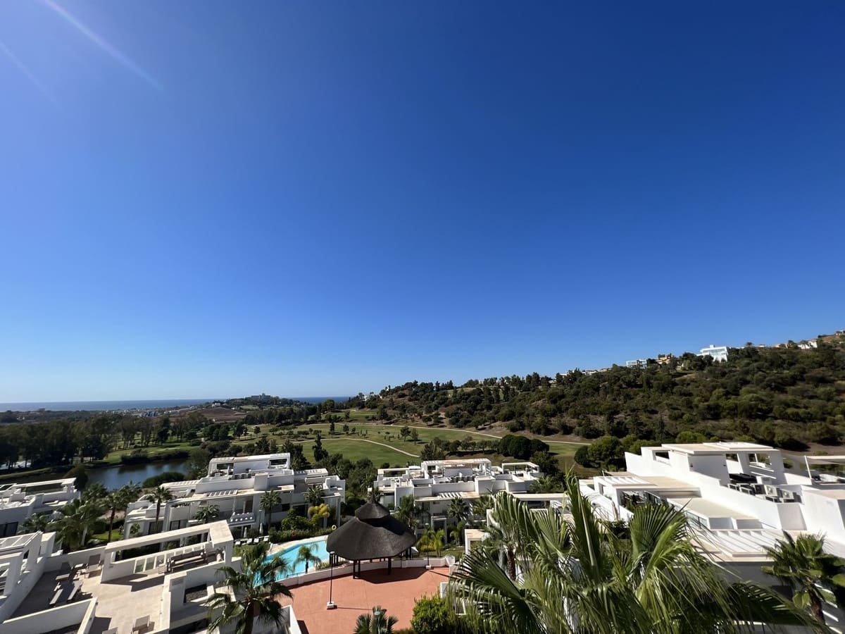 3 bedroom Apartment for sale in Benahavis with pool - € 850,000 (Ref: 9556142)