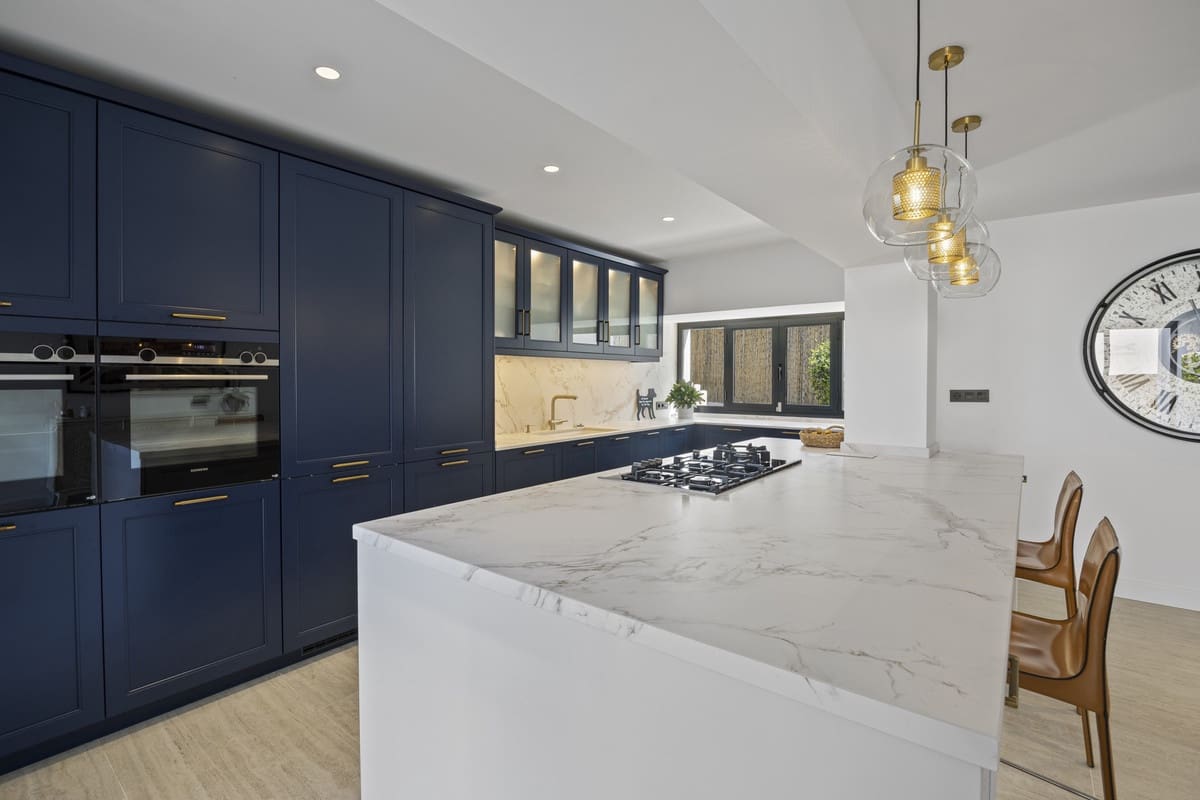 5 soveværelse Villa til salg i Guadalmina med swimmingpool - € 1.795.000 (Ref: 9558025)