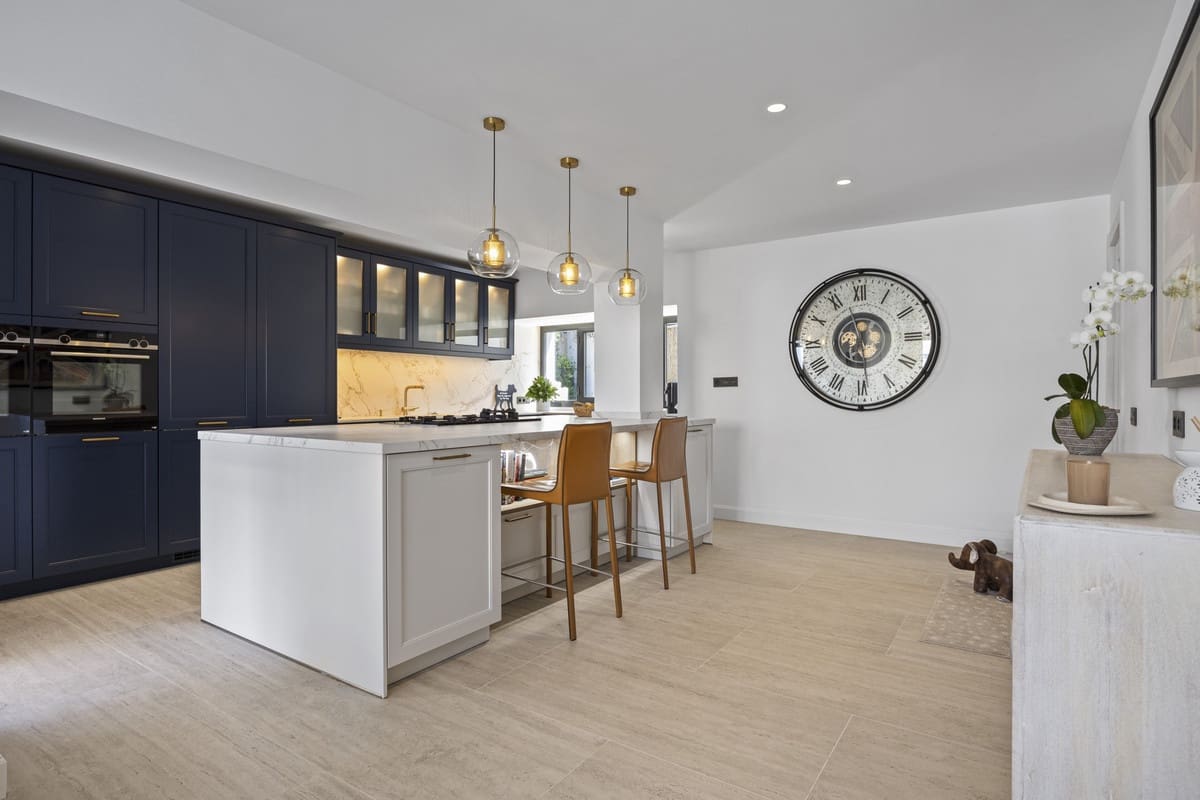 Chalet de 5 habitaciones en Guadalmina en venta con piscina - 1.795.000 € (Ref: 9558025)