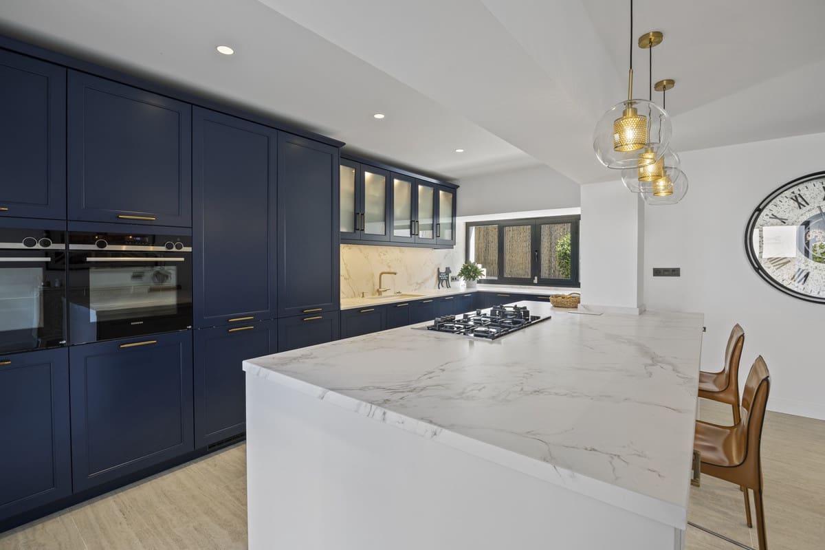 5 chambre Villa/Maison à vendre à Guadalmina avec piscine - 1 795 000 € (Ref: 9558025)