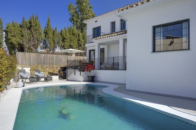 5 soverom Villa til salgs i Guadalmina Alta, Marbella med svømmebasseng - € 1 795 000 (Ref: 9558025)