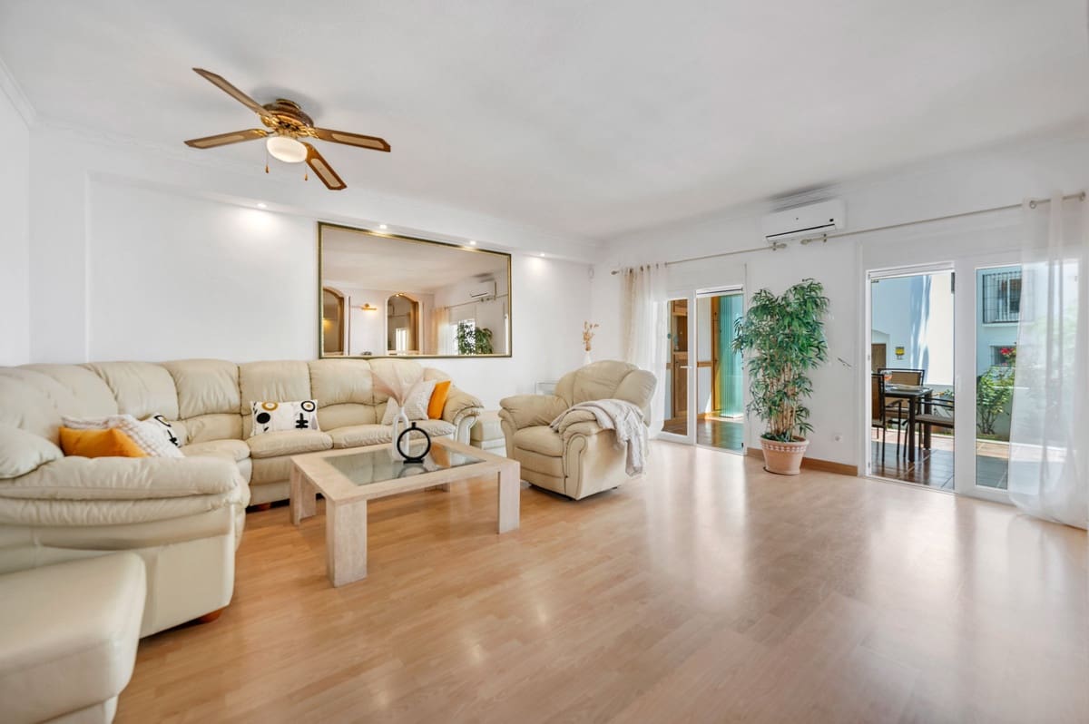 4 camera da letto Casa in vendita in El Rosario con piscina - 879.000 € (Rif: 9558026)