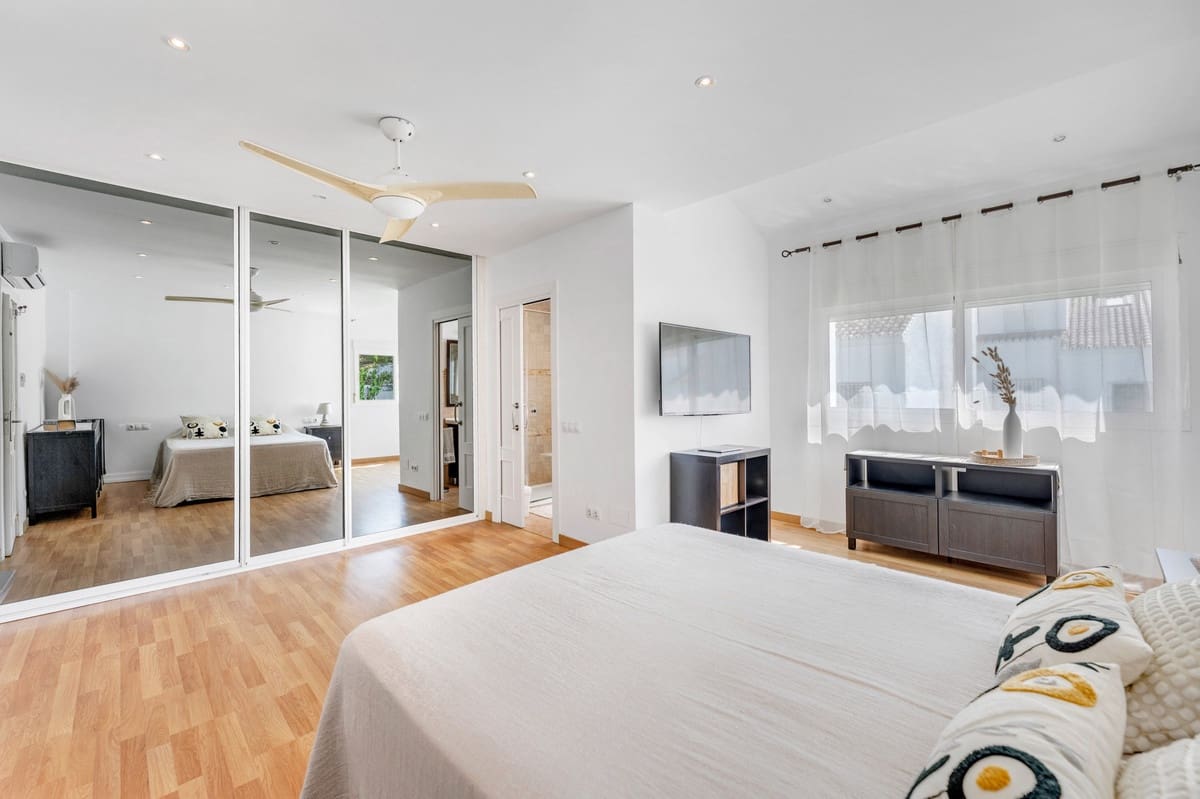 4 camera da letto Casa in vendita in El Rosario con piscina - 879.000 € (Rif: 9558026)