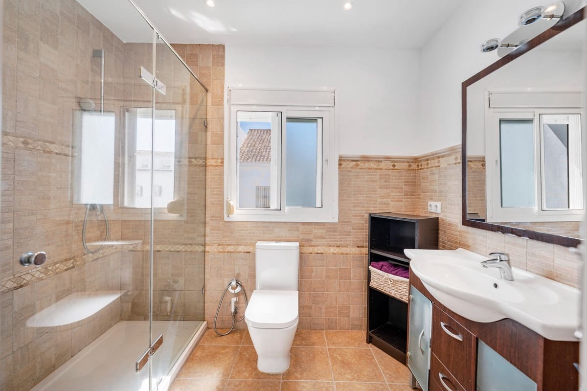 4 camera da letto Casa in vendita in El Rosario con piscina - 879.000 € (Rif: 9558026)