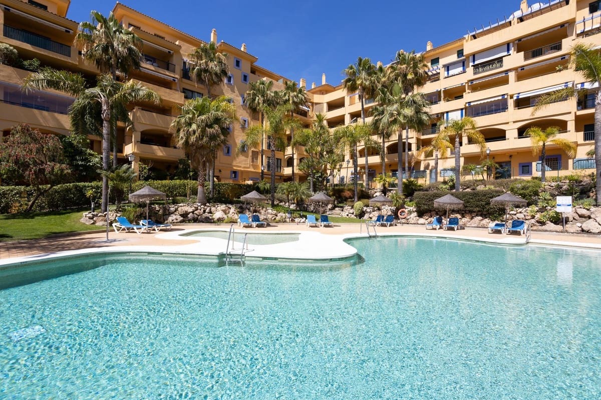 2 Zimmer Apartment zu verkaufen in San Pedro de Alcantara mit Pool - 470.000 € (Ref: 9569108)