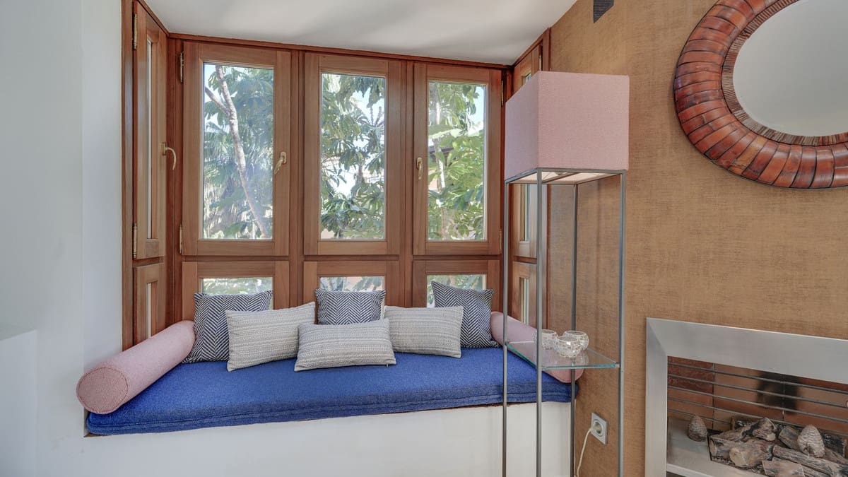 3 bedroom Apartment for sale in Estepona with pool - € 995,000 (Ref: 9569109)