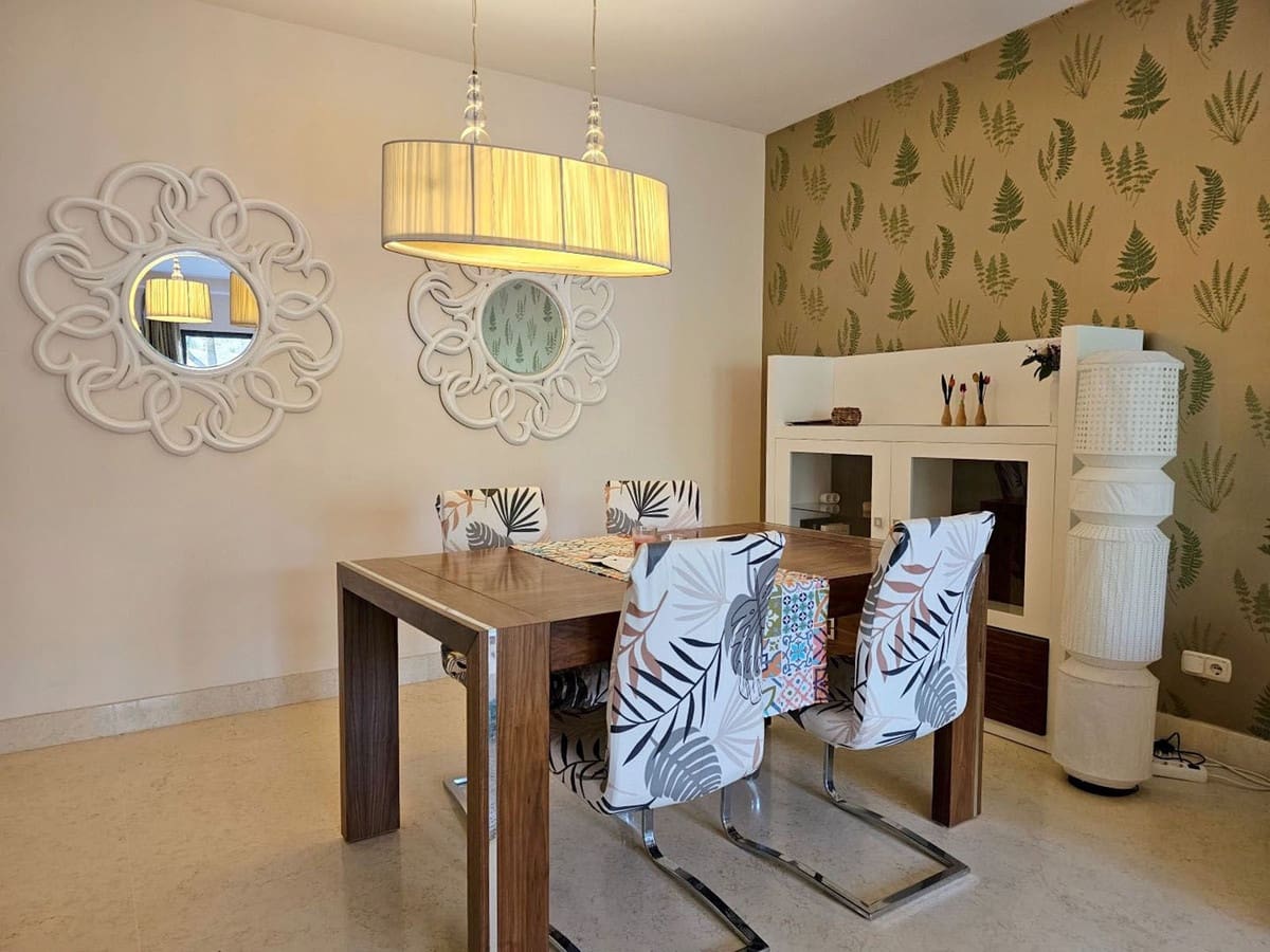 2 slaapkamer Appartement te koop in Benahavis met zwembad - € 499.000 (Ref: 9576852)