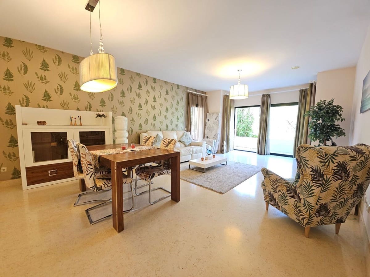 2 slaapkamer Appartement te koop in Benahavis met zwembad - € 499.000 (Ref: 9576852)