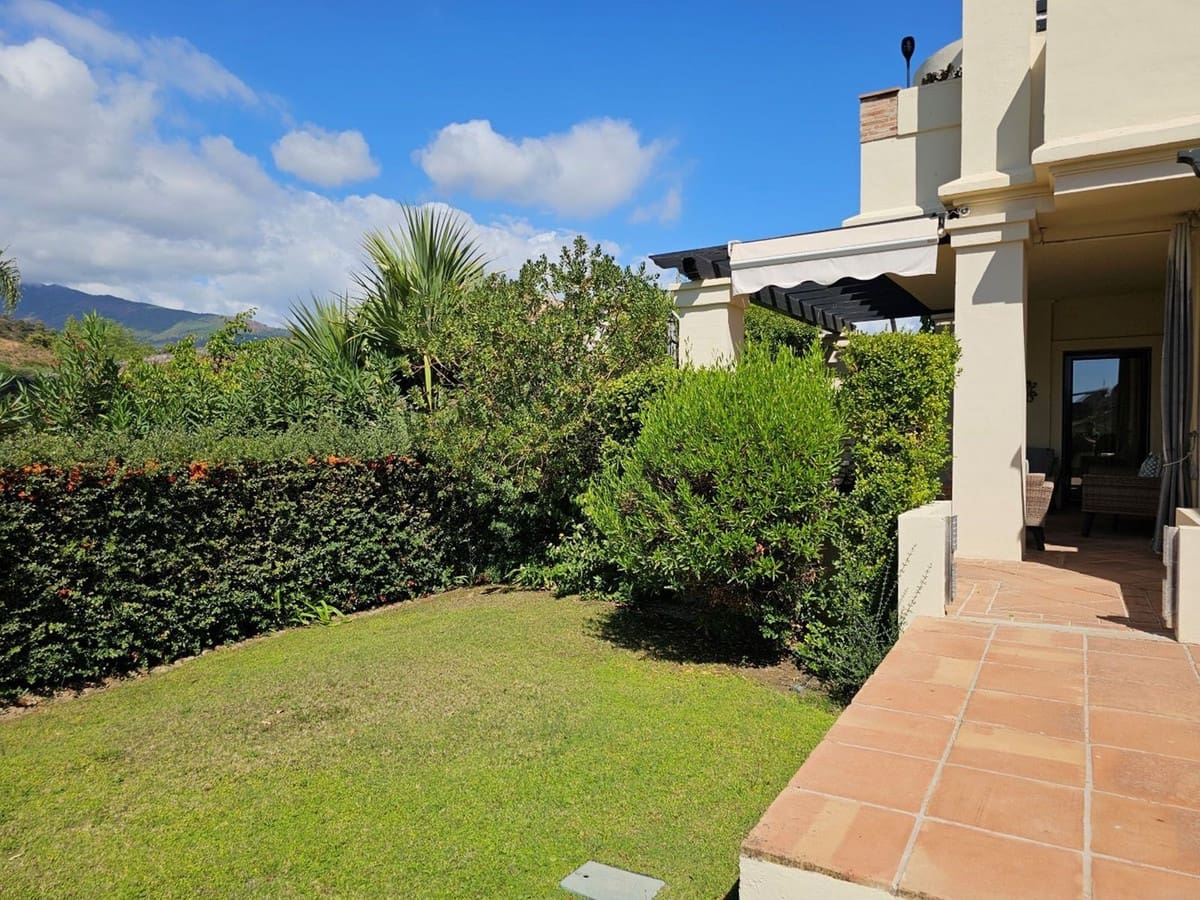 2 slaapkamer Appartement te koop in Benahavis met zwembad - € 499.000 (Ref: 9576852)