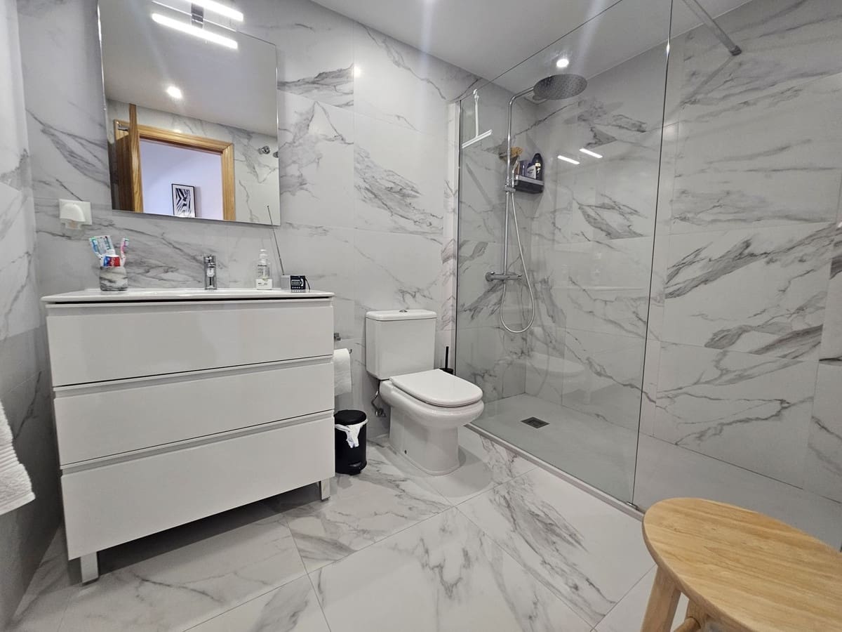 2 quarto Apartamento para venda em Miraflores com piscina - 350 000 € (Ref: 9576854)