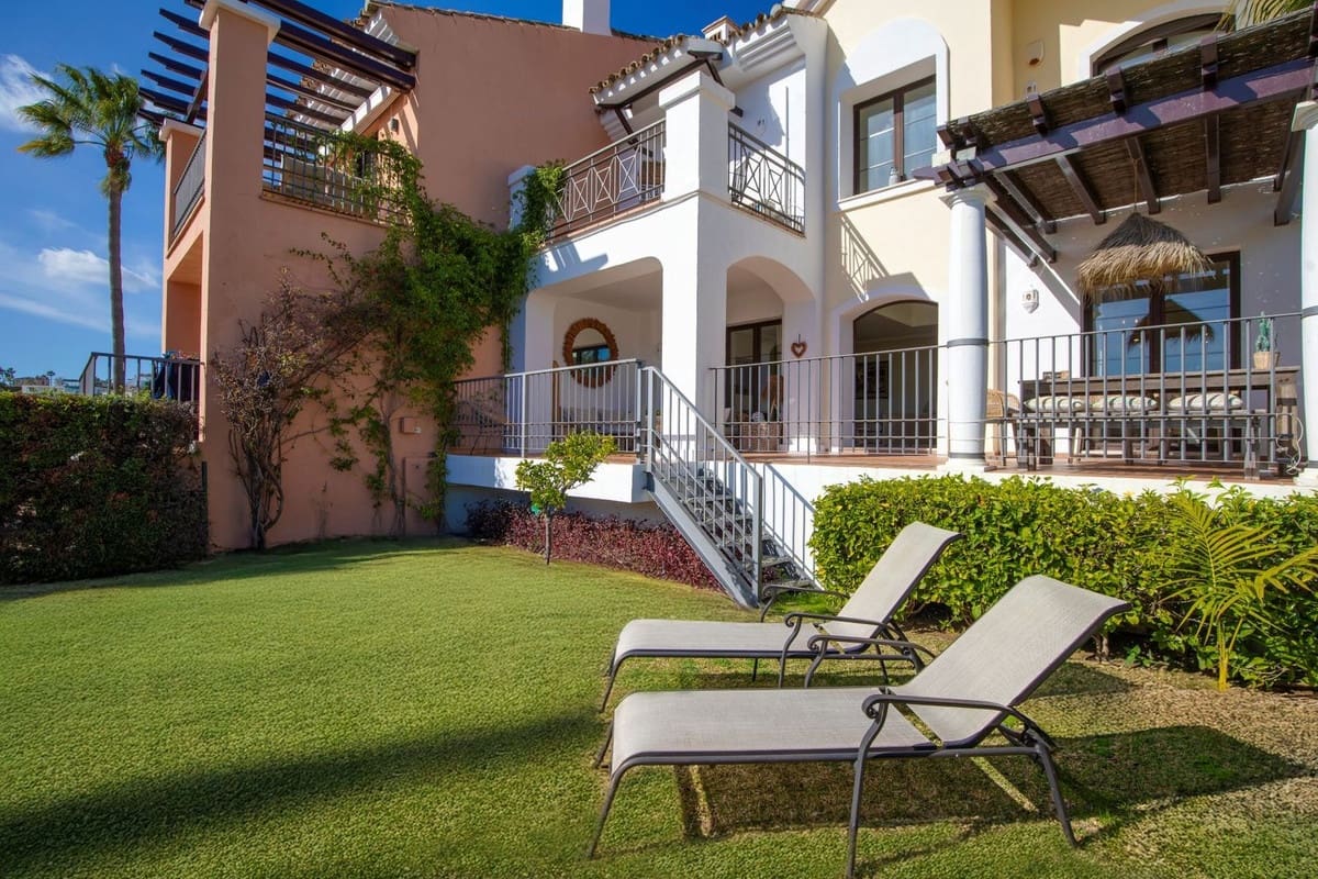 4 bedroom Townhouse for sale in Los Arqueros with pool - € 1,050,000 (Ref: 9583119)