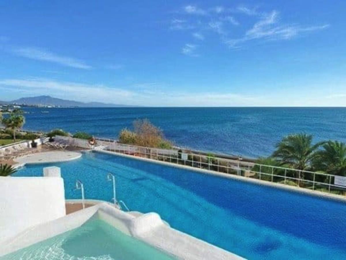 2 chambre Appartement à vendre à Estepona avec piscine - 581 000 € (Ref: 9583120)
