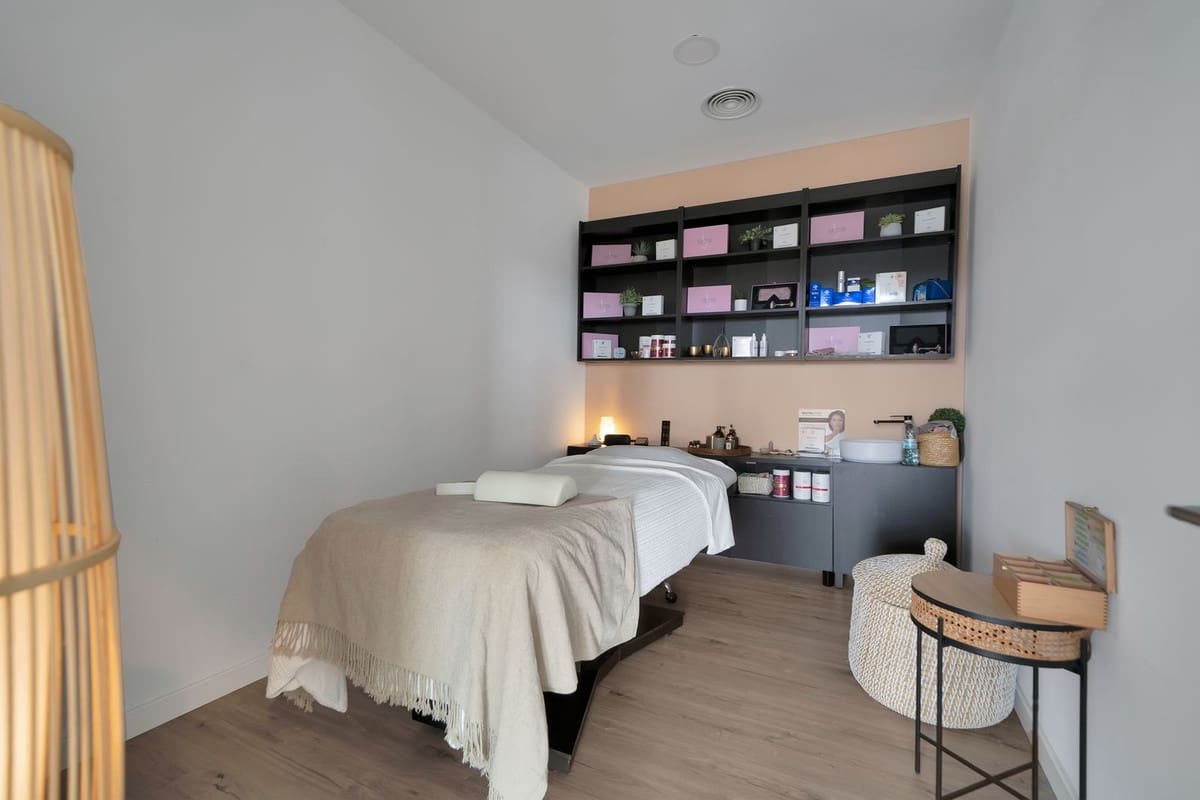 3 slaapkamer Appartement te koop in El Paraiso met zwembad - € 575.000 (Ref: 9583121)