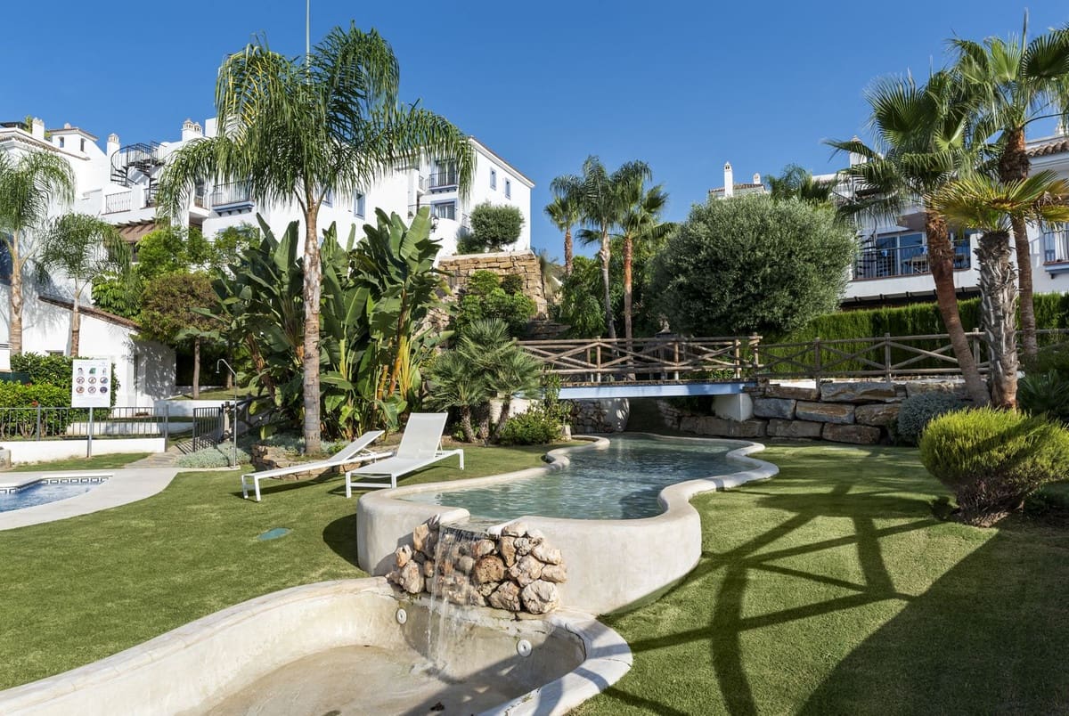 3 Zimmer Apartment zu verkaufen in Benahavis mit Pool - 599.500 € (Ref: 9583122)