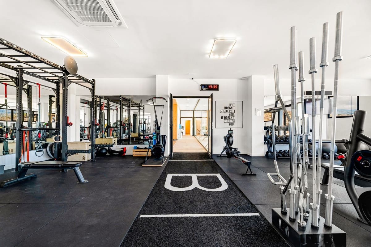 3 slaapkamer Appartement te koop in El Paraiso met zwembad - € 599.000 (Ref: 9583123)