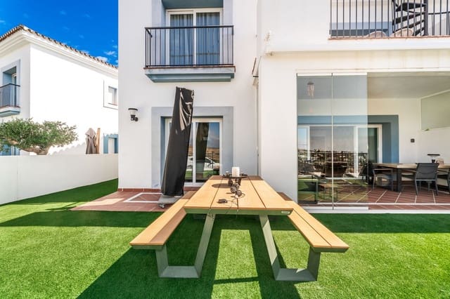 3 chambre Appartement à vendre à El Paraiso, Estepona avec piscine - 599 000 € (Ref: 9583123)