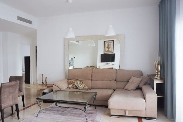 5 Zimmer Apartment zu verkaufen in El Paraiso, Estepona mit Pool - 750.000 € (Ref: 9583125)