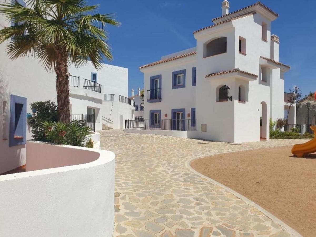 5 chambre Appartement à vendre à El Paraiso avec piscine - 750 000 € (Ref: 9583125)