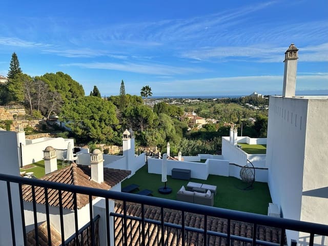 5 Zimmer Apartment zu verkaufen in El Paraiso, Estepona mit Pool - 750.000 € (Ref: 9583125)