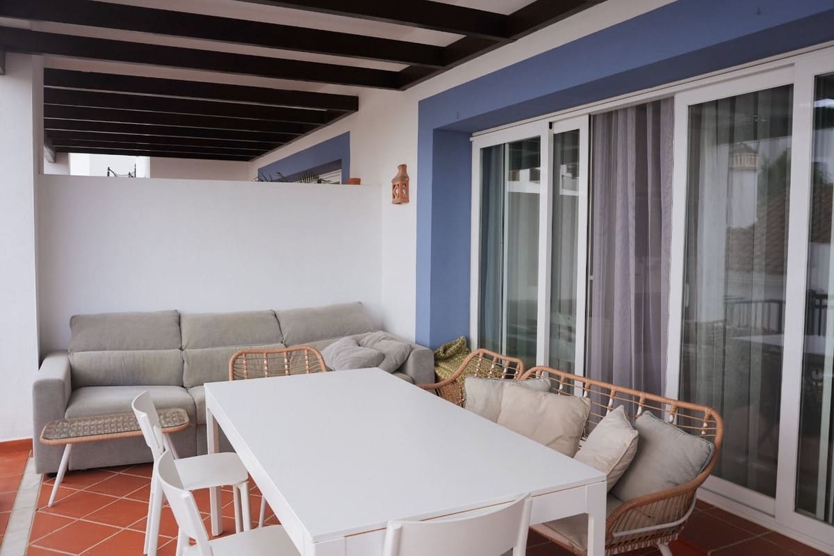 5 chambre Appartement à vendre à El Paraiso avec piscine - 750 000 € (Ref: 9583125)