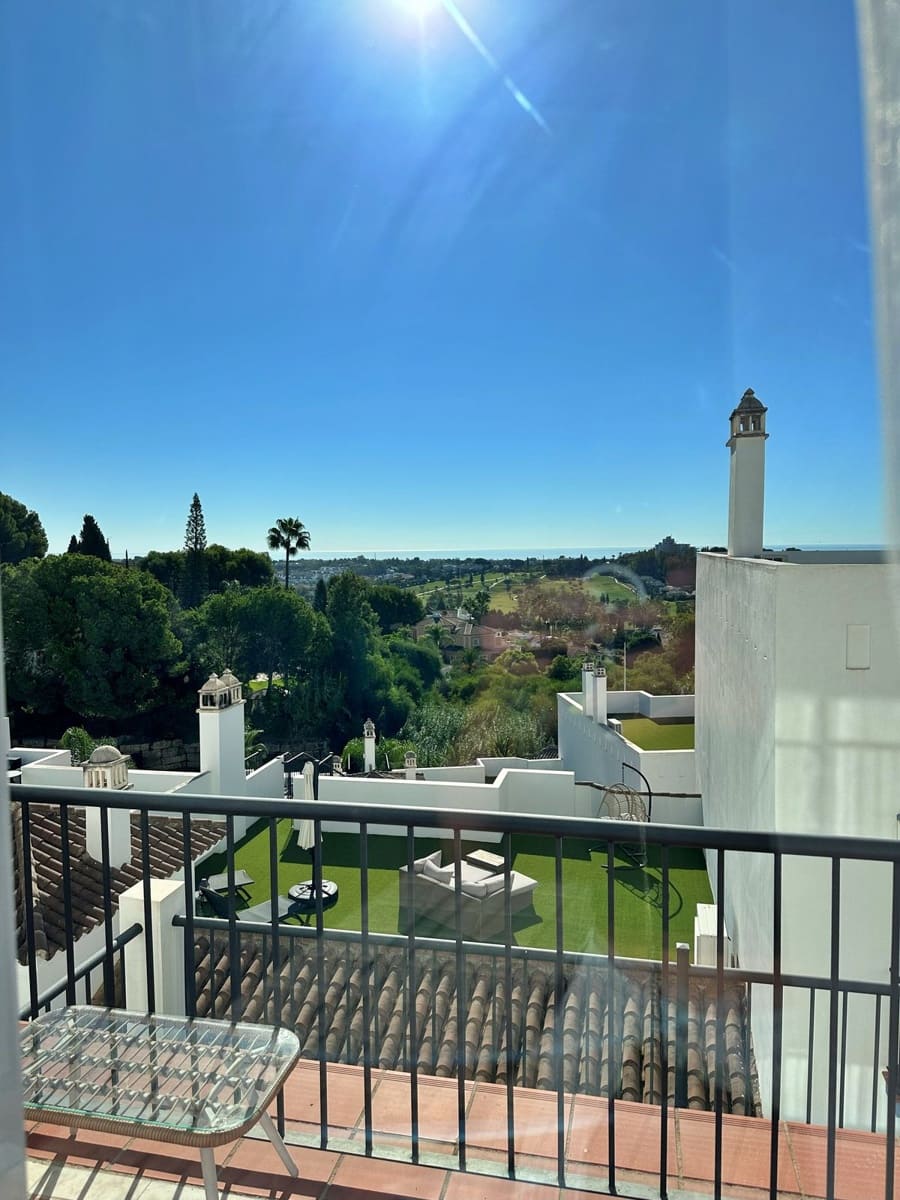 5 chambre Appartement à vendre à El Paraiso avec piscine - 750 000 € (Ref: 9583125)