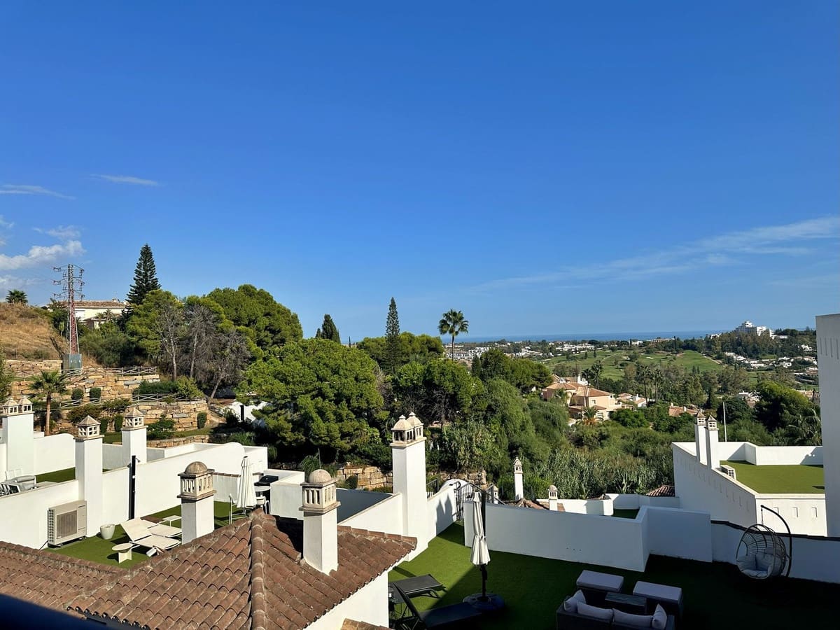 5 chambre Appartement à vendre à El Paraiso avec piscine - 750 000 € (Ref: 9583125)